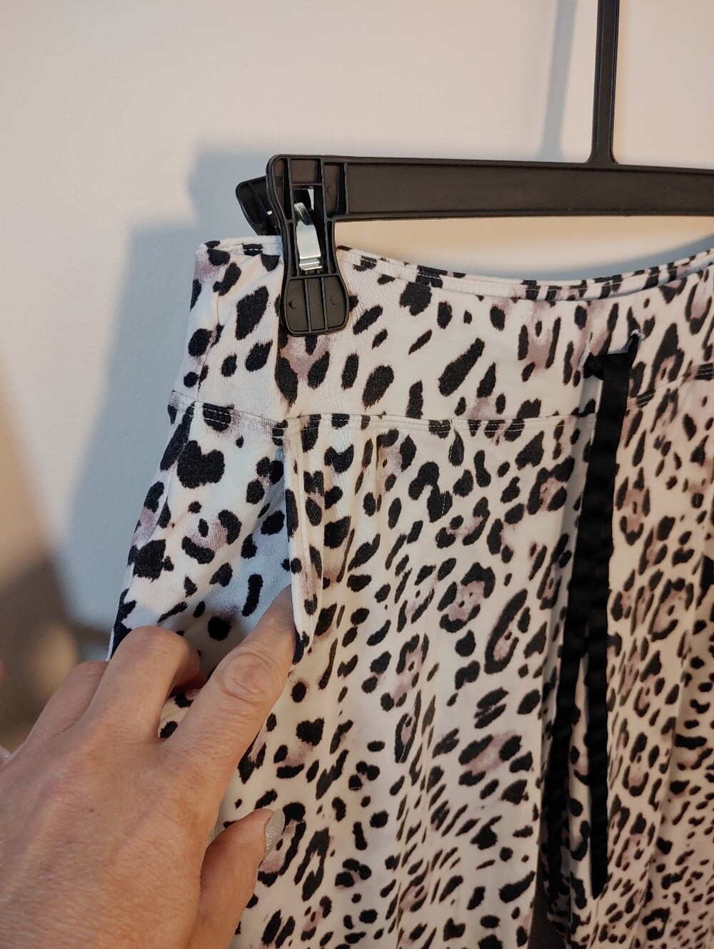 Like New Soma Medium Black/brown Cheetah Print Long Sleeve Pajama Set - Picture 2 of 9
